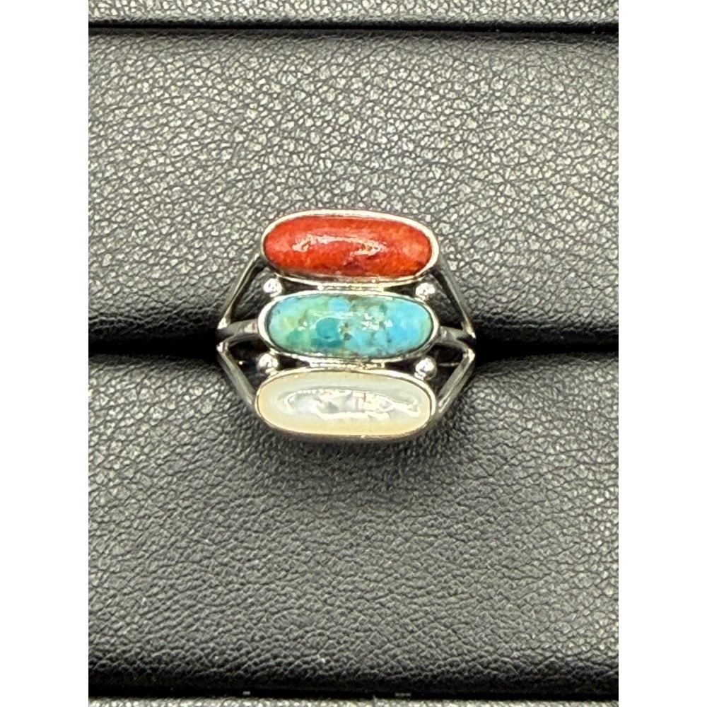 New Condition Sterling Silver Turquoise Coral Mother Of Pearl Ring Size 10 J19